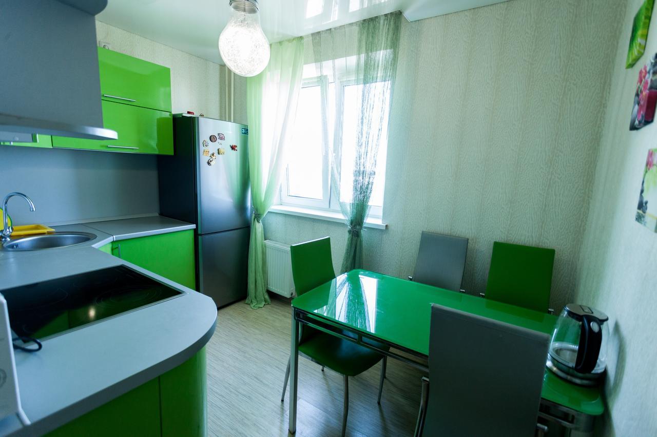 Apartments On Permyakova 76 Тюмен Екстериор снимка